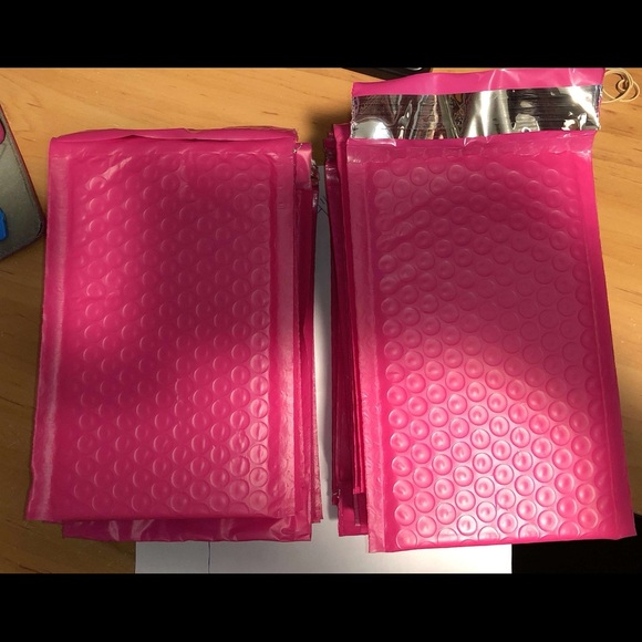 Hot Pink Poly Bubble Mailers. 40 in a lot. 4x8 - Picture 2 of 2